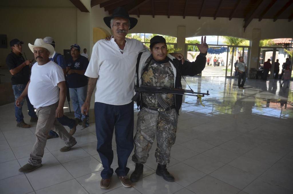 Los_Reyes_Manuel_Mireles-5