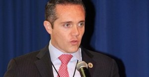 Ruvalcaba, escudo nacional a modo