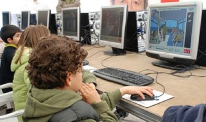 El 90 por ciento de menores del nivel básico, encuestados, interactúa mediante juegos en línea