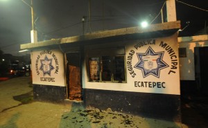 Queman_Patrullas_En_Ecatepec_6