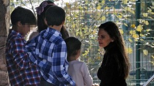 Versini ganó la batalla con su ex esposo Montiel, por lo que podrá ver a sus hijos