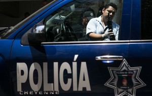 CULIACÁN,SINALOA 15JUNIO2015.- Un elemento de la Policía Estatal Preventiva, perdió la vida al recibir tres impactos de bala de su propia arma que fue accionada de manera accidental, Daniel Vazquez Gutierrez, fue llevado al hospital del ISSTE para recibir atención pero fue demasiado tarde. FOTO: RASHIDE FRIAS /CUARTOSCURO.COM