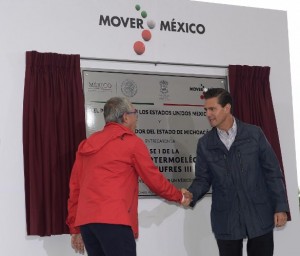 Con el gobernador de Michoacán, Salvador Jara. Fotos: Presidencia