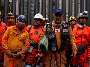 Los rescatistas mejor conocidos como "Los Topos" piden donativos para poder auxiliar Nepal.