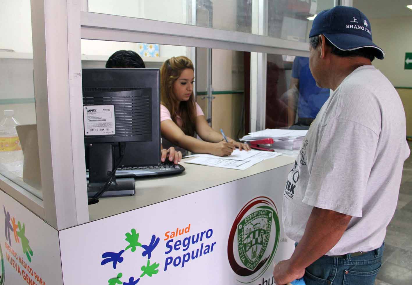 De acuerdo con asociaciones civiles, 20 millones de mexicanos no tienen acceso a la salud.