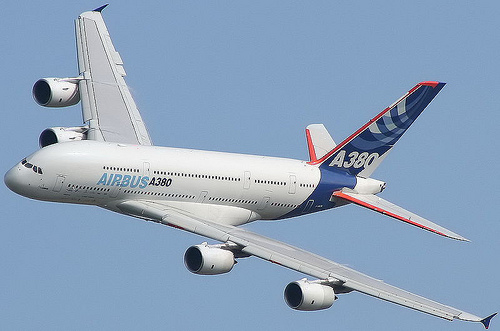 El A380, llamado "el gigante de los cielos"